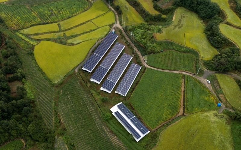 Solar energy solution for agricultural farmland